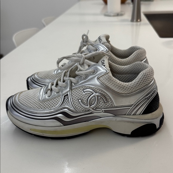 Chanel sneakers *RARE* - Picture 5 of 8